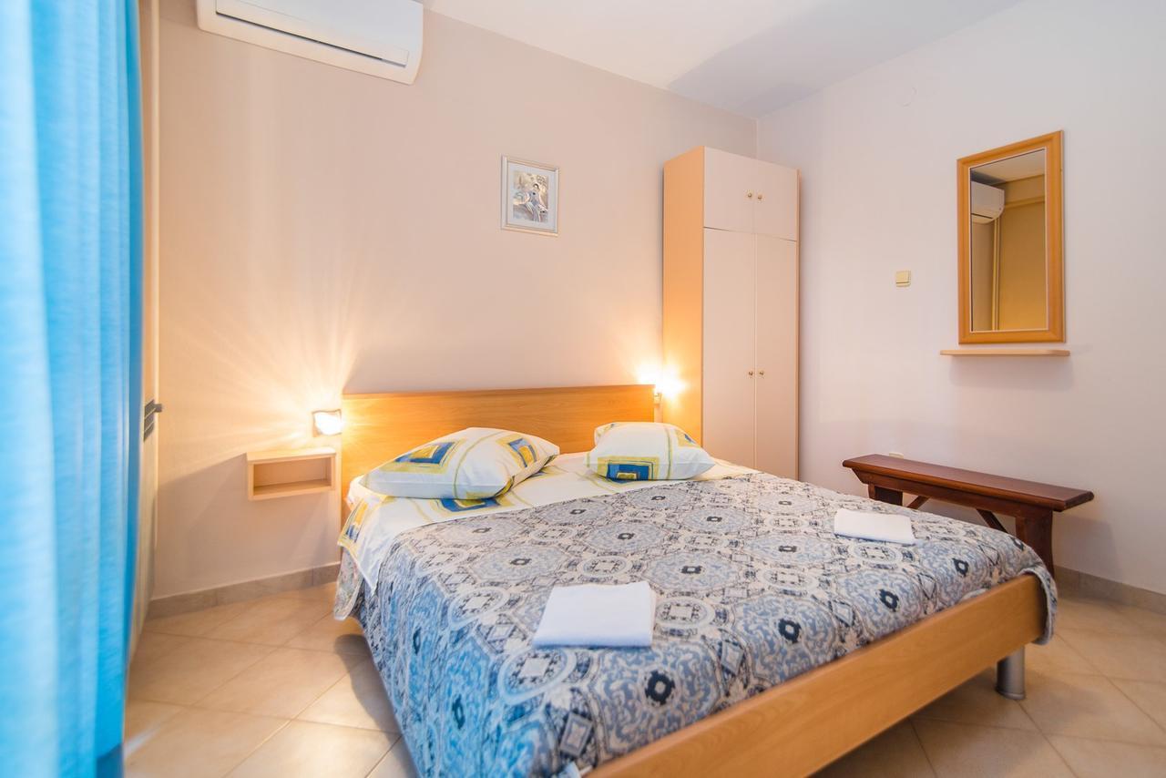 Apartment Vilma Funtana Luaran gambar