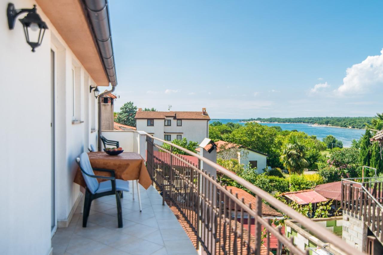 Apartment Vilma Funtana Luaran gambar