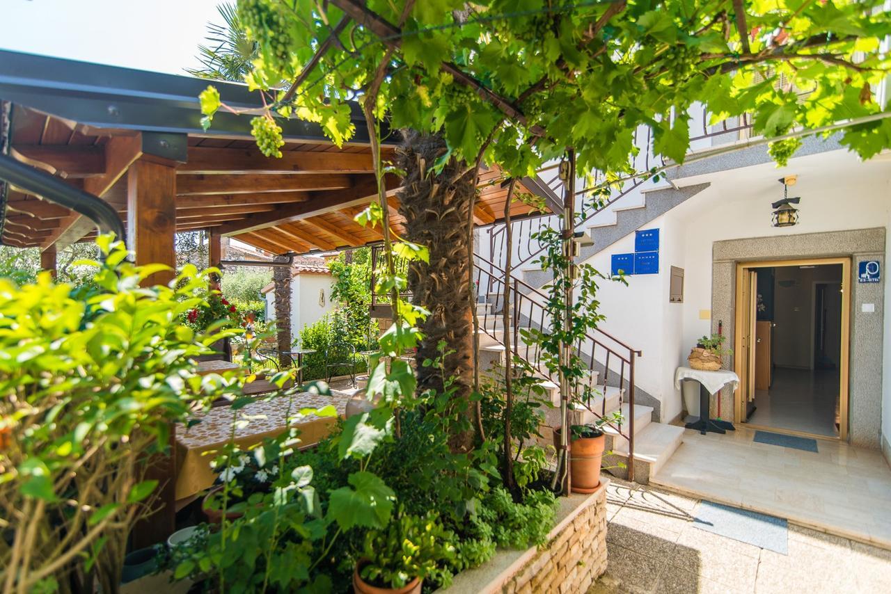 Apartment Vilma Funtana Luaran gambar