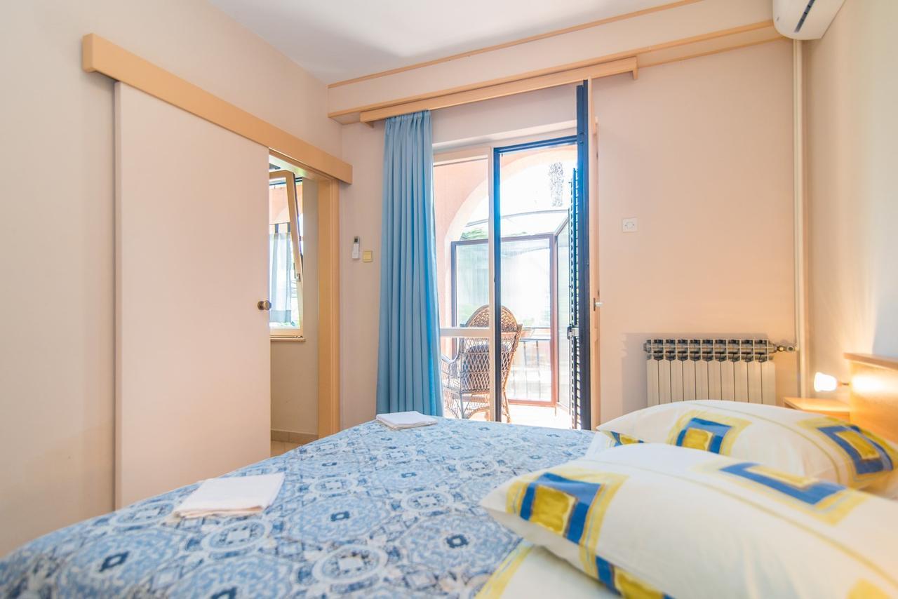 Apartment Vilma Funtana Luaran gambar