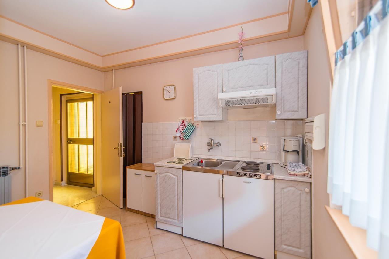 Apartment Vilma Funtana Luaran gambar